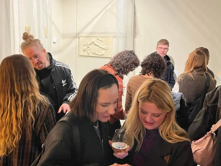 Vernissage crowd at Crashtoon Network, Sergelgatan 12