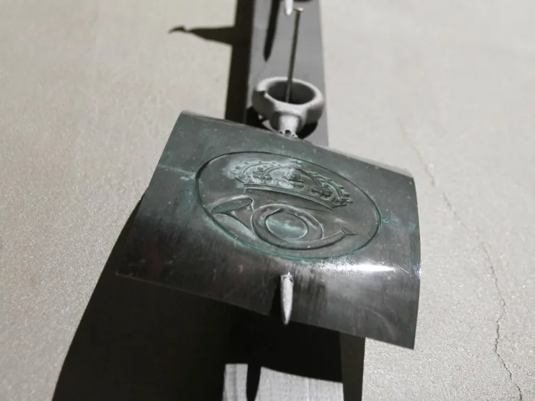 Artwork: Douglas Tillberg, Berlocker (aluminium, found objects)